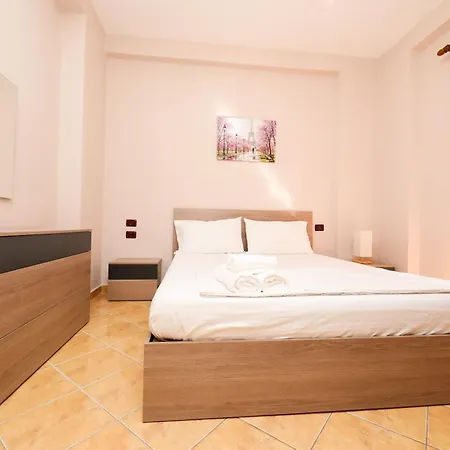 E&e Apartment's